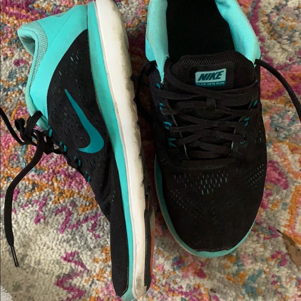 Nine tennis shoes
